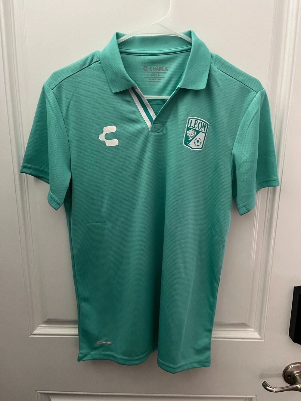 NWT Charly Club León FC 2023 Green White Performance Polo Shirt Men's Size Small